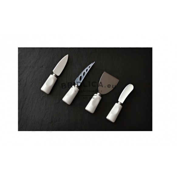 Servírovacia doska z bridlice + keramické nerezové nože na syry 40x25 cm typ B. - NOVINKY